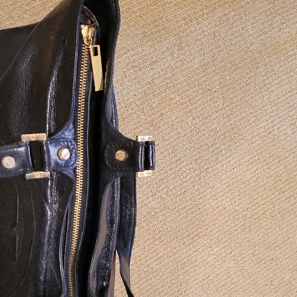 Tory Burch Bombe Black Leather Tote Bag - Picture 7 of 9